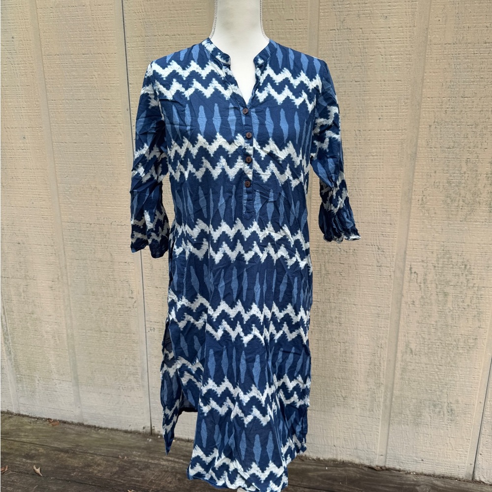 Utsa Navy and Cream Batik Tie-Dye Beach Coverup